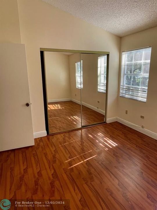 For Rent: $2,500 (2 beds, 2 baths, 1184 Square Feet)