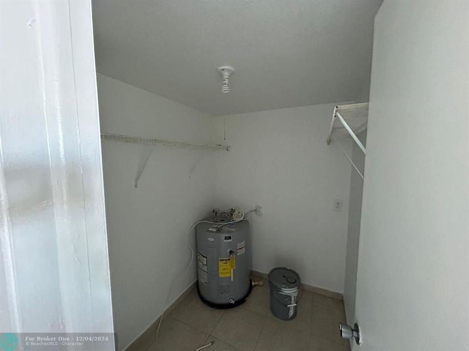 For Rent: $1,850 (2 beds, 2 baths, 1032 Square Feet)