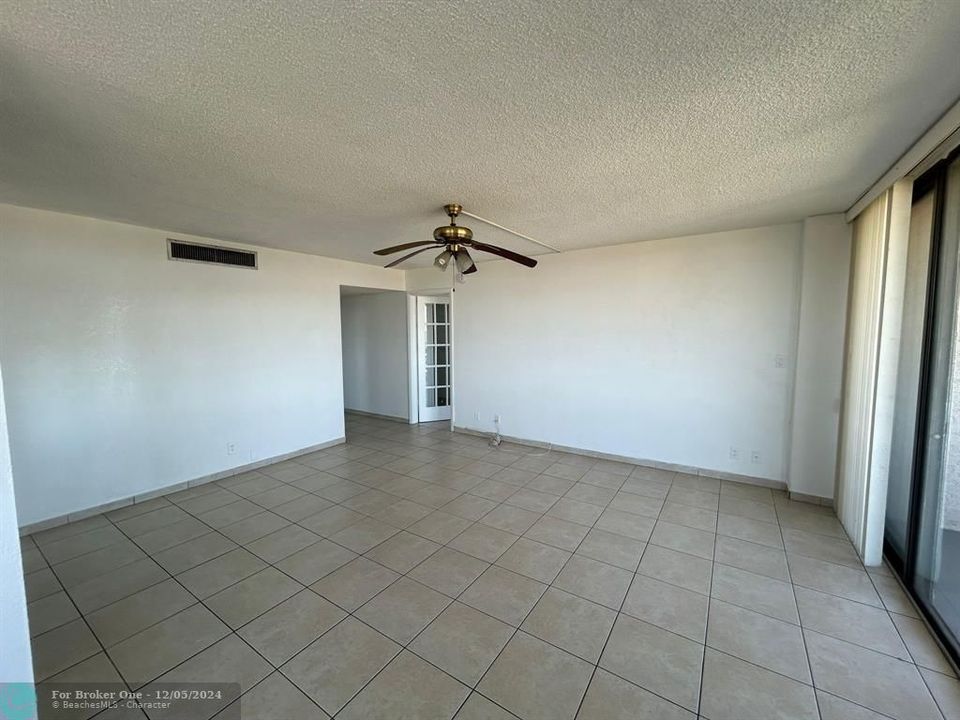 For Rent: $1,850 (2 beds, 2 baths, 1032 Square Feet)