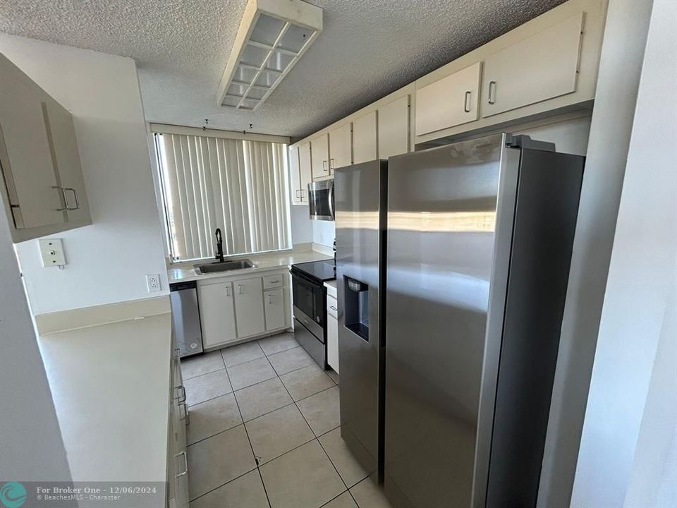 For Rent: $1,850 (2 beds, 2 baths, 1032 Square Feet)