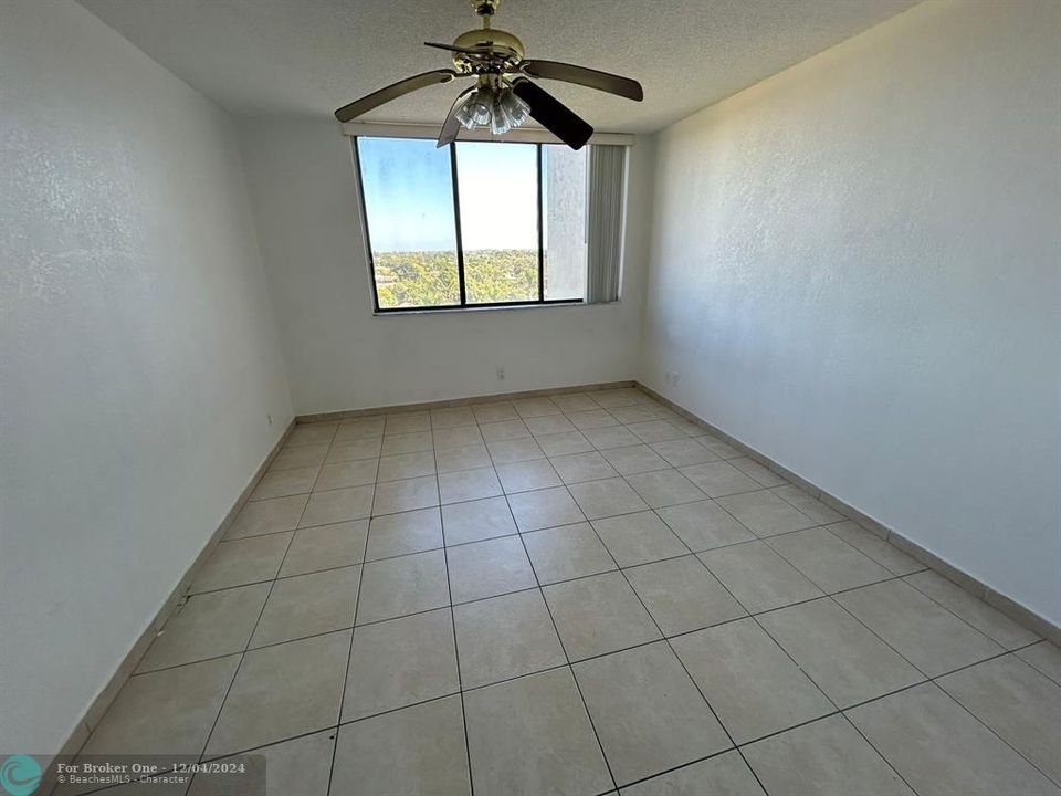 For Rent: $1,850 (2 beds, 2 baths, 1032 Square Feet)