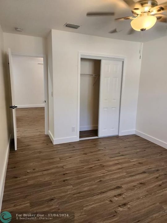 For Sale: $2,350 (2 beds, 1 baths, 1884 Square Feet)