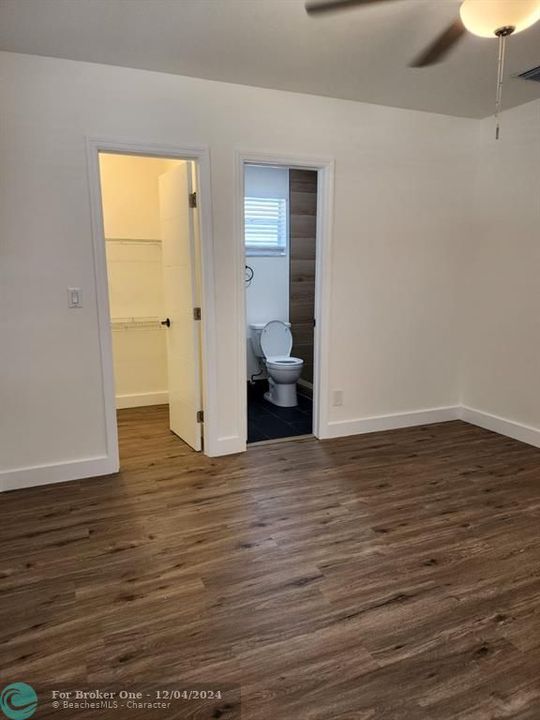 For Sale: $2,350 (2 beds, 1 baths, 1884 Square Feet)