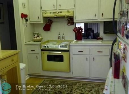 For Sale: $5,000 (2 beds, 2 baths, 850 Square Feet)