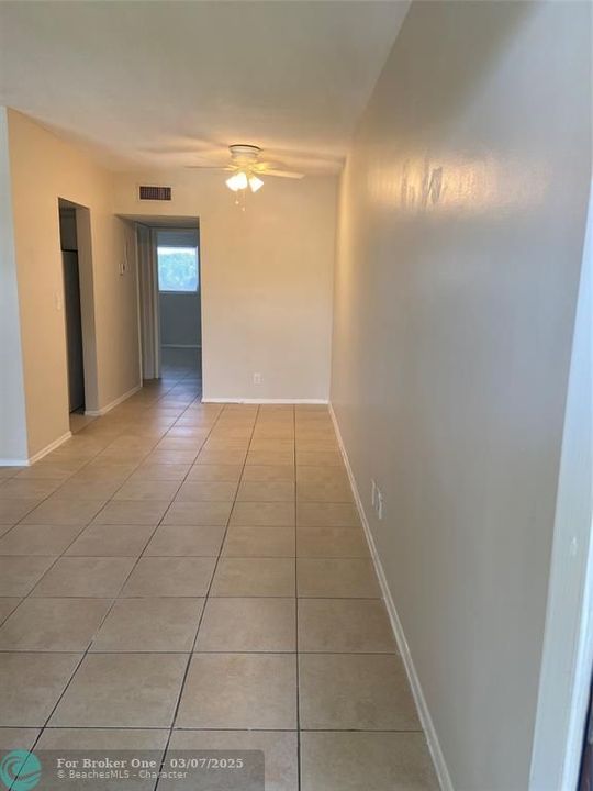 For Rent: $1,995 (2 beds, 1 baths, 903 Square Feet)