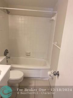 For Rent: $1,995 (2 beds, 1 baths, 903 Square Feet)