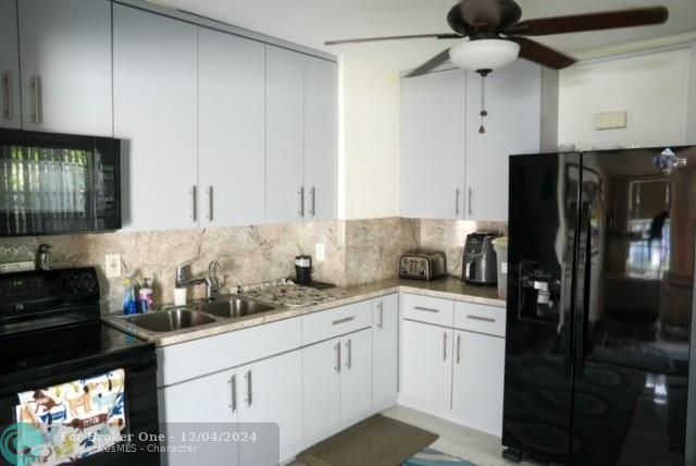 For Sale: $540,000 (2 beds, 1 baths, 814 Square Feet)