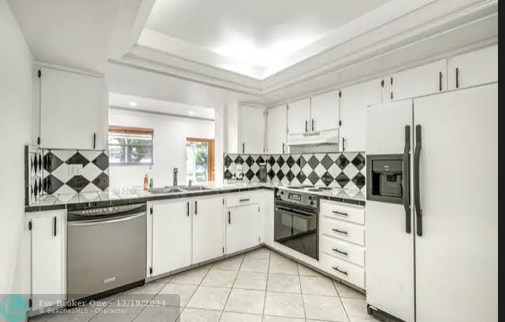 For Rent: $3,890 (3 beds, 2 baths, 1846 Square Feet)