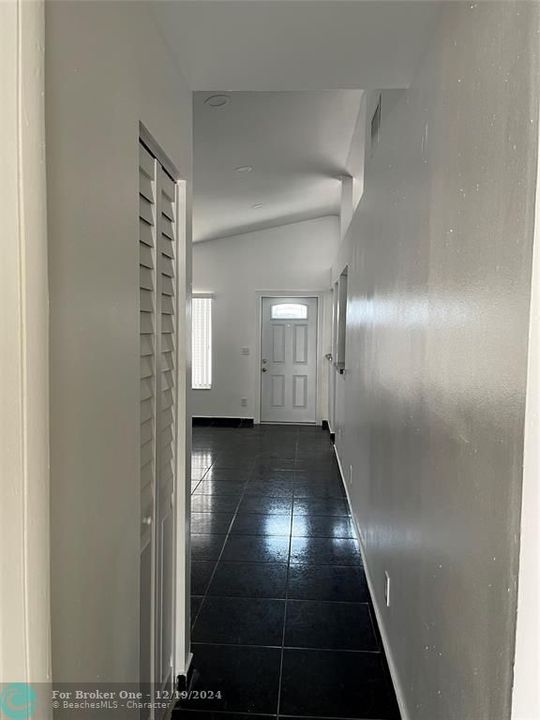 Active With Contract: $2,600 (3 beds, 2 baths, 1155 Square Feet)