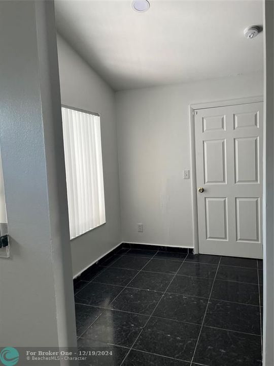 Active With Contract: $2,600 (3 beds, 2 baths, 1155 Square Feet)