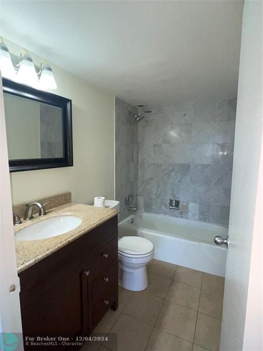 For Sale: $375,000 (2 beds, 2 baths, 1218 Square Feet)