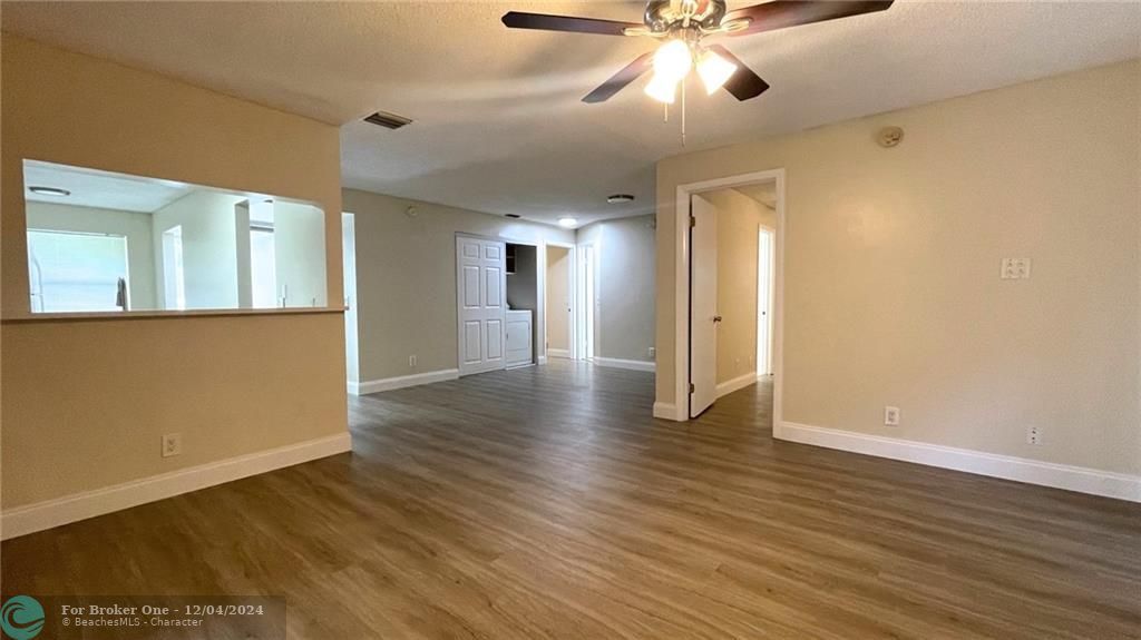 For Rent: $2,500 (3 beds, 2 baths, 1200 Square Feet)