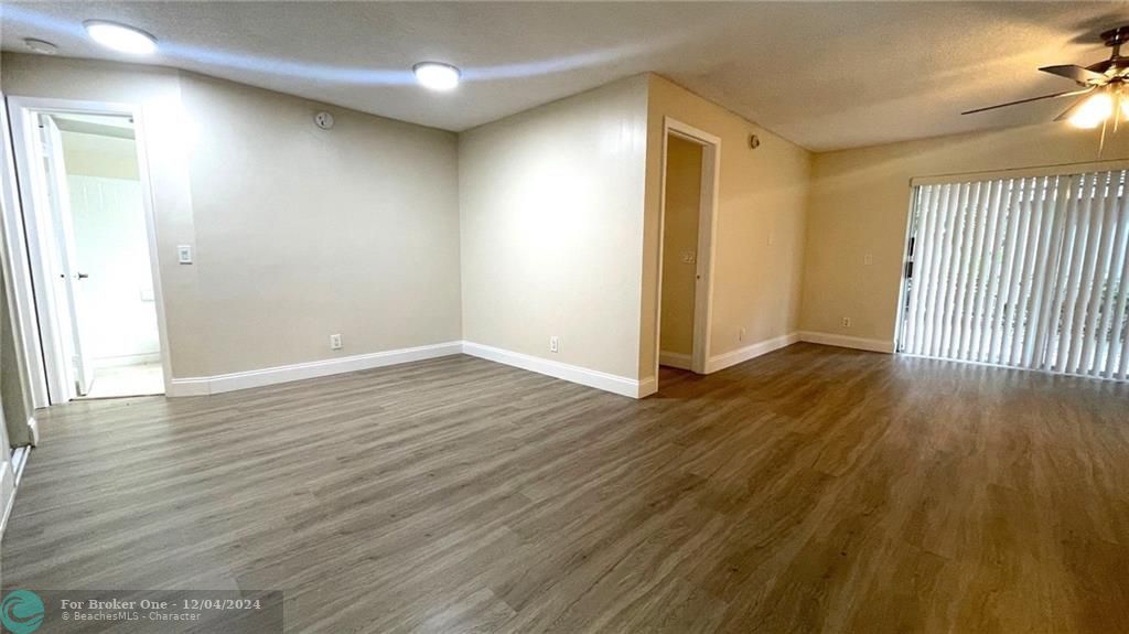 For Rent: $2,500 (3 beds, 2 baths, 1200 Square Feet)