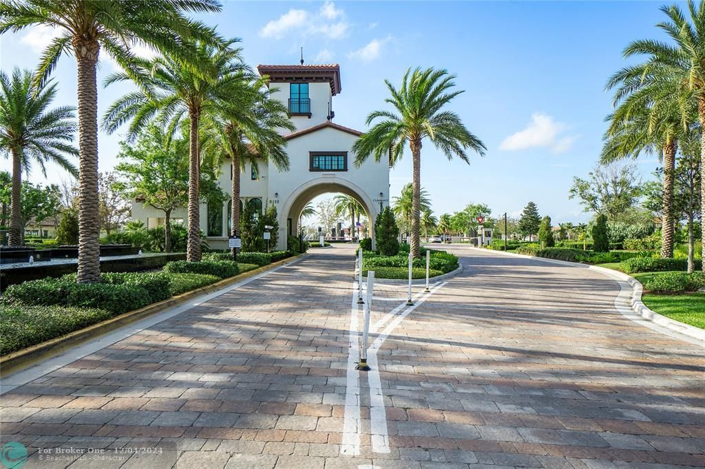 For Sale: $1,795,000 (4 beds, 4 baths, 3287 Square Feet)