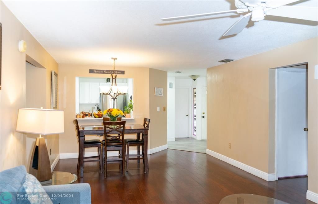 For Sale: $440,000 (3 beds, 2 baths, 1310 Square Feet)