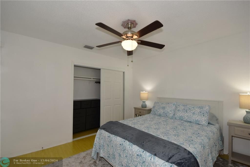 For Rent: $3,800 (3 beds, 2 baths, 1480 Square Feet)