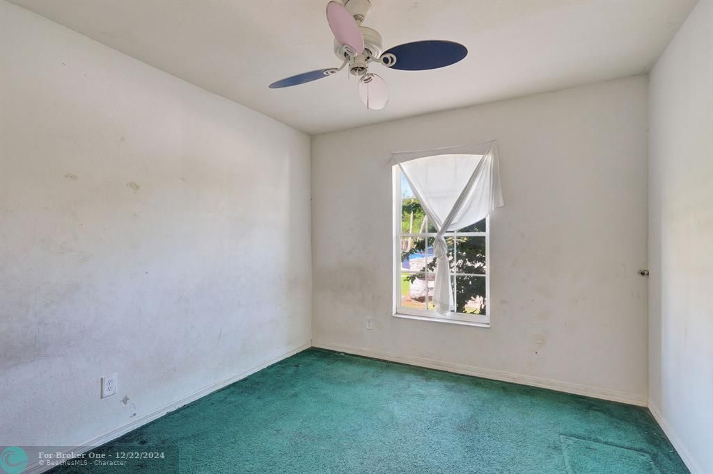 Active With Contract: $199,000 (3 beds, 2 baths, 1180 Square Feet)