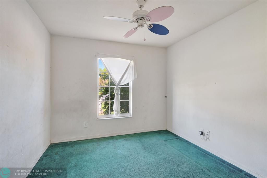 Active With Contract: $199,000 (3 beds, 2 baths, 1180 Square Feet)