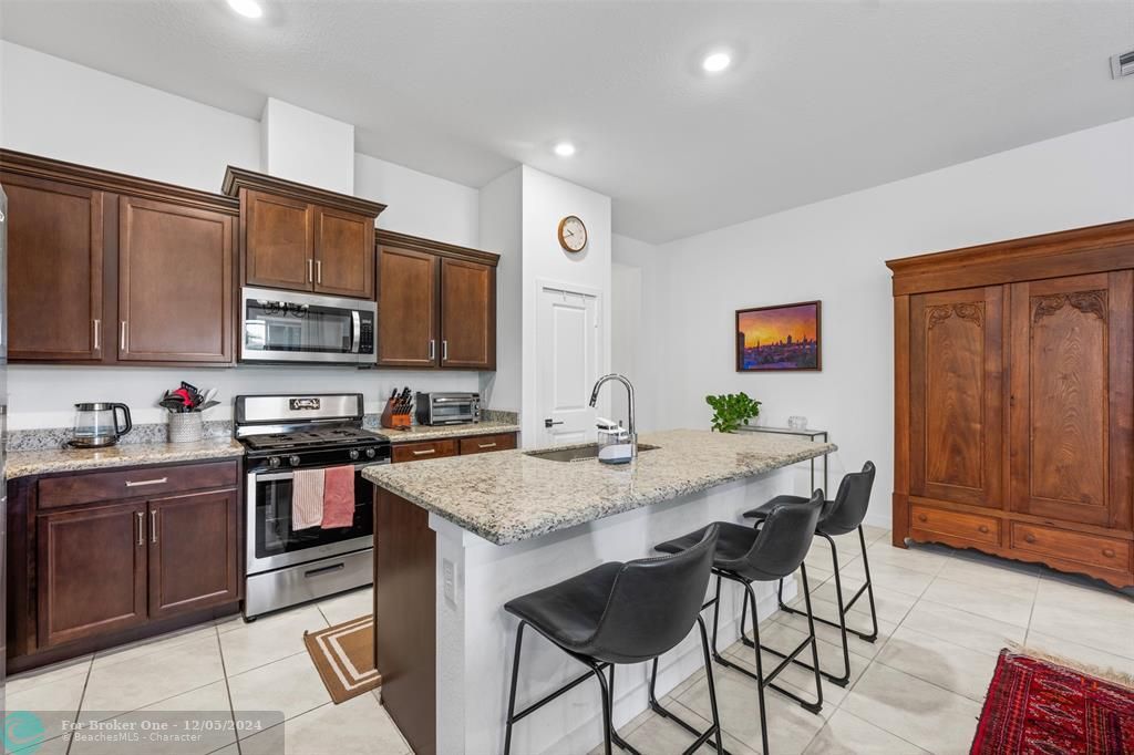 For Sale: $549,900 (3 beds, 2 baths, 1854 Square Feet)