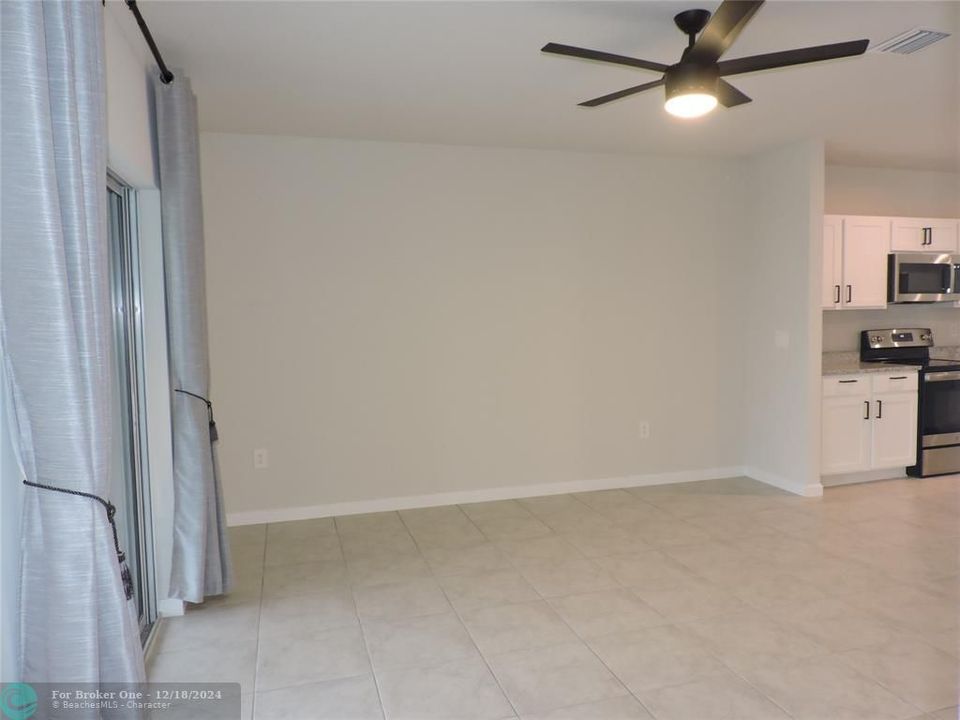 For Rent: $2,300 (3 beds, 2 baths, 1529 Square Feet)