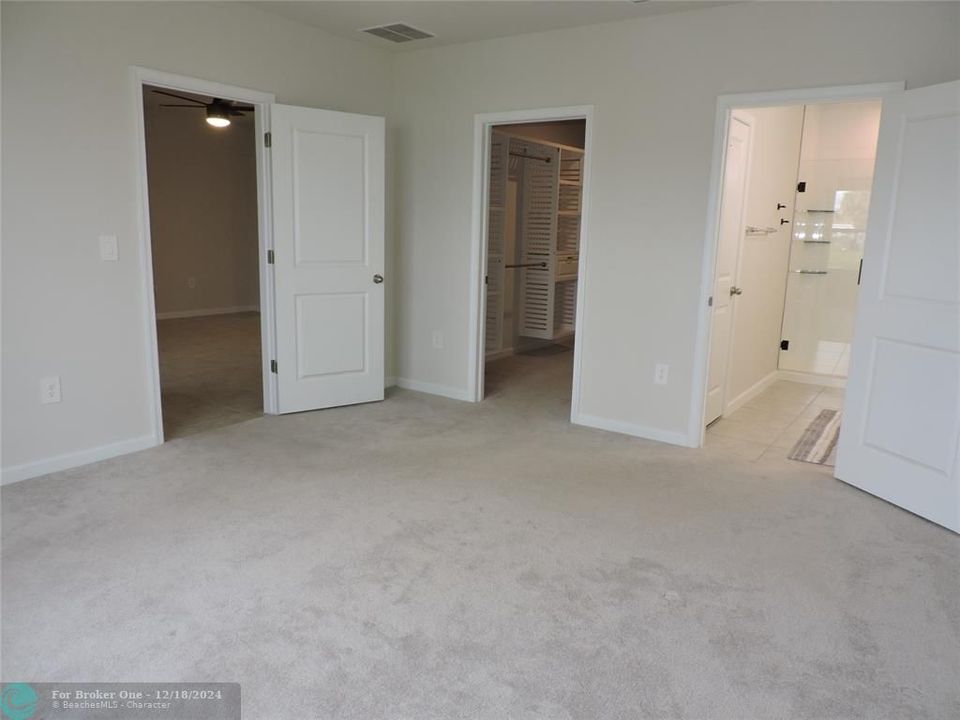 For Rent: $2,300 (3 beds, 2 baths, 1529 Square Feet)