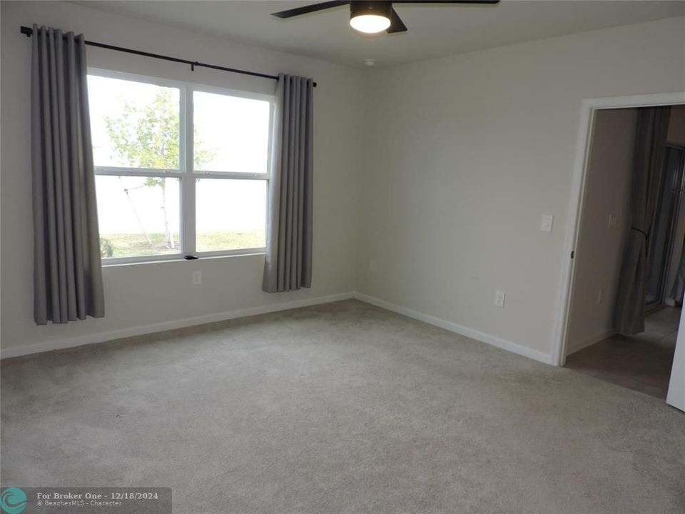 For Rent: $2,300 (3 beds, 2 baths, 1529 Square Feet)