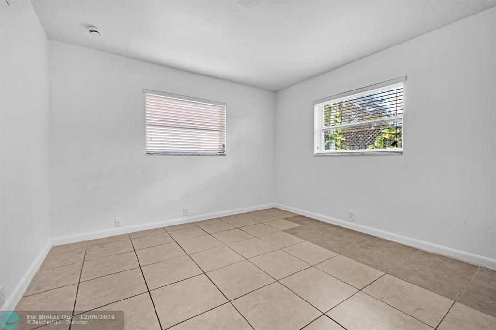 For Sale: $2,100 (2 beds, 2 baths, 1496 Square Feet)