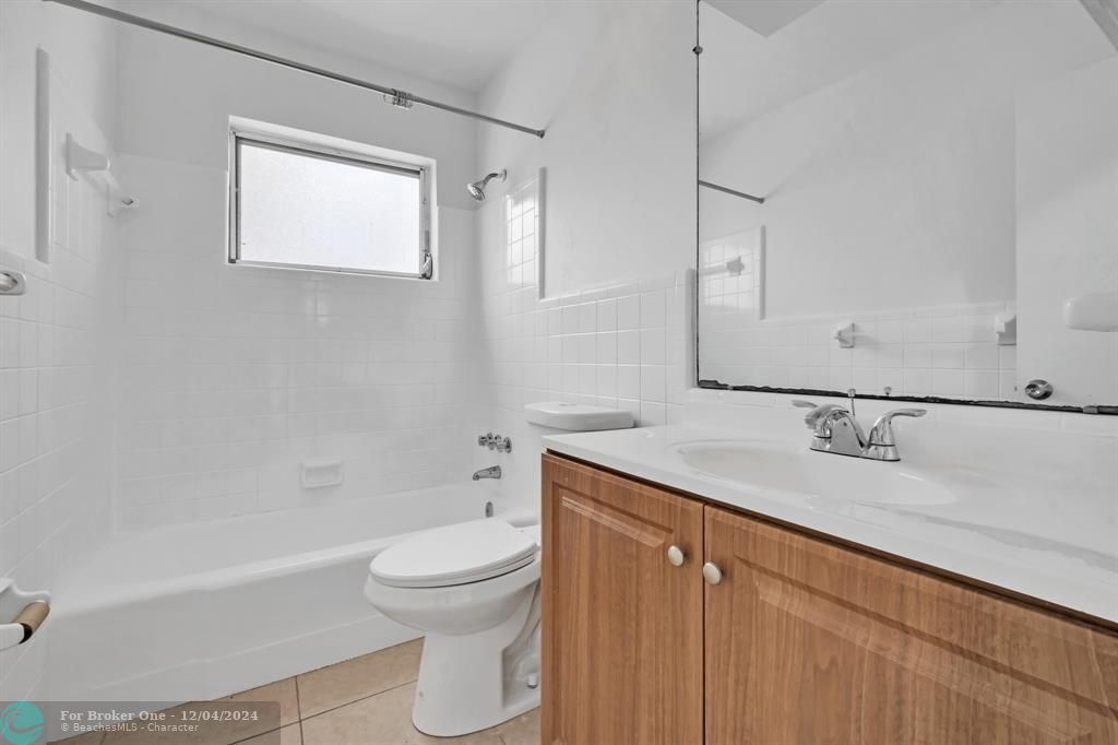 For Sale: $2,100 (2 beds, 2 baths, 1496 Square Feet)