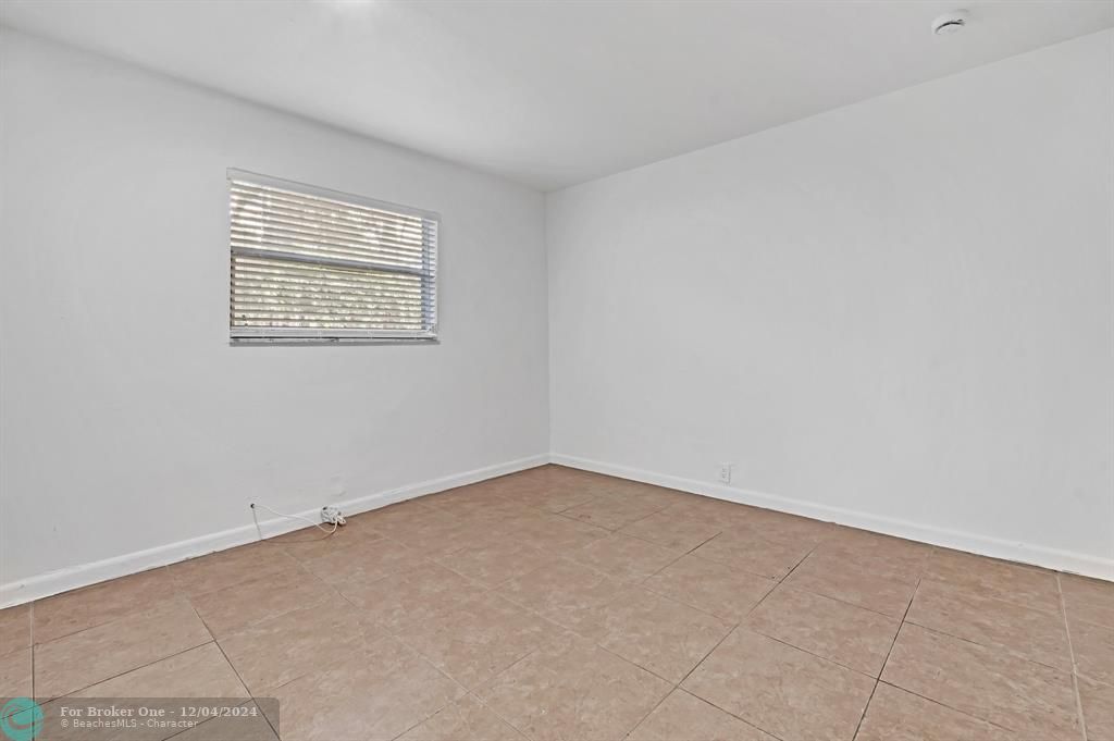 For Sale: $2,100 (2 beds, 2 baths, 1496 Square Feet)