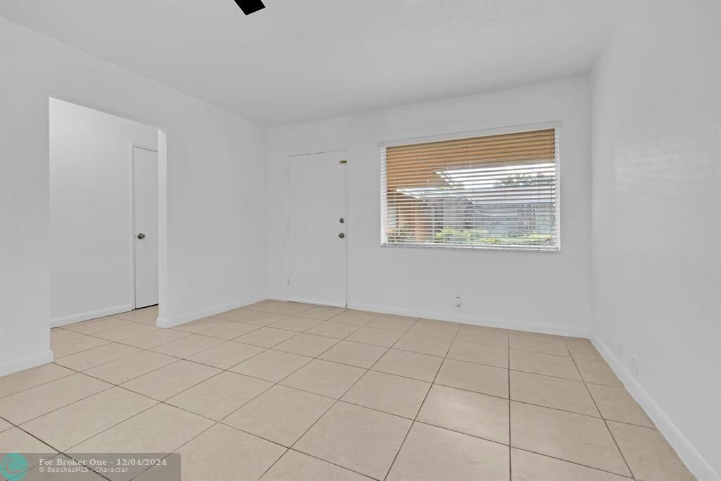 For Sale: $2,100 (2 beds, 2 baths, 1496 Square Feet)