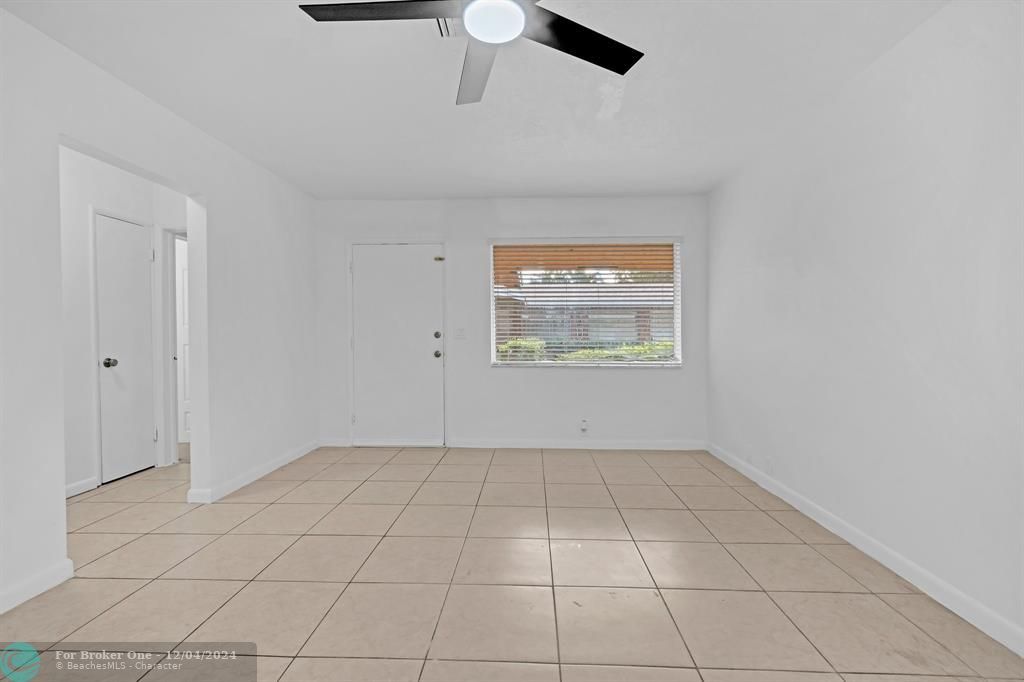 For Sale: $2,100 (2 beds, 2 baths, 1496 Square Feet)