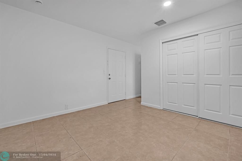 For Sale: $2,100 (2 beds, 2 baths, 1496 Square Feet)