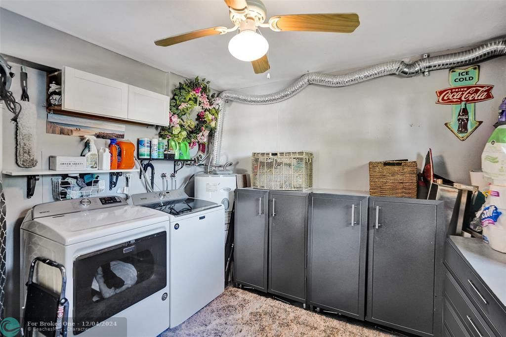 For Sale: $435,000 (2 beds, 1 baths, 1110 Square Feet)