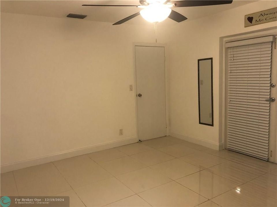 For Rent: $3,500 (2 beds, 2 baths, 1282 Square Feet)