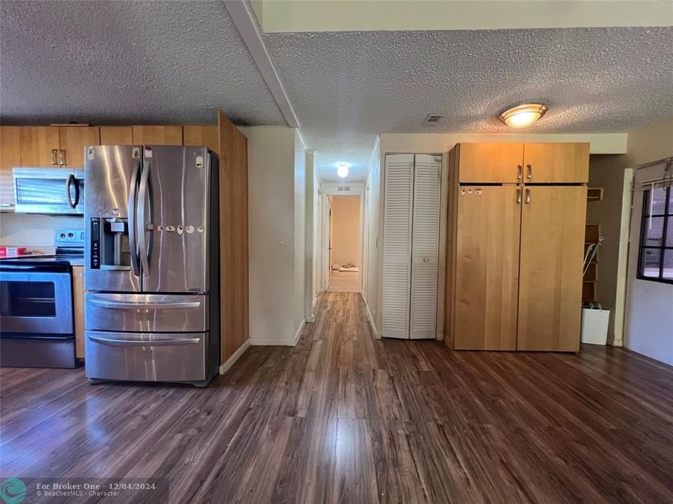 For Sale: $264,500 (2 beds, 2 baths, 1152 Square Feet)