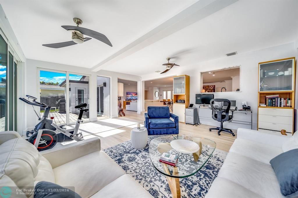 Active With Contract: $899,000 (3 beds, 2 baths, 2213 Square Feet)