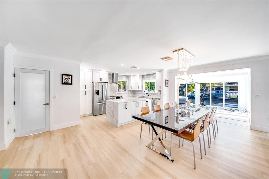 Active With Contract: $899,000 (3 beds, 2 baths, 2213 Square Feet)