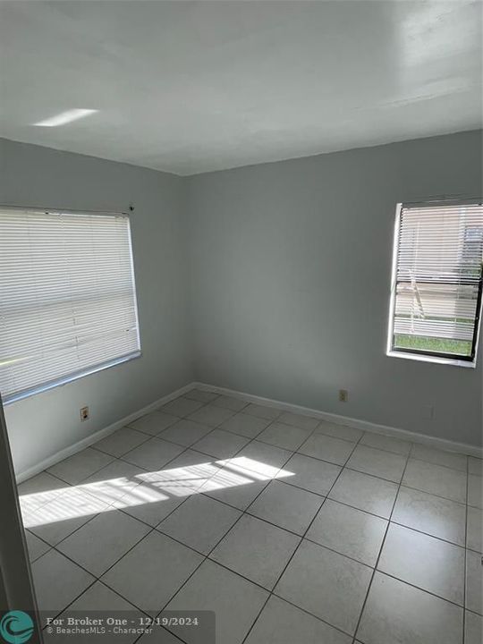 For Rent: $1,800 (2 beds, 2 baths, 857 Square Feet)