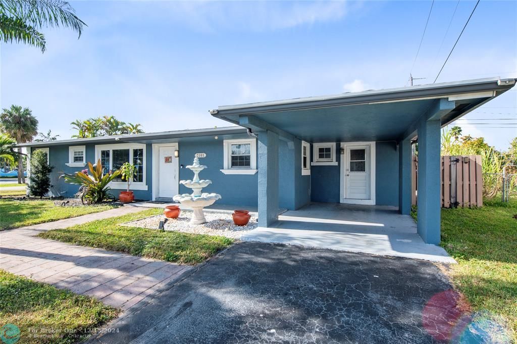 For Sale: $575,000 (4 beds, 2 baths, 1376 Square Feet)