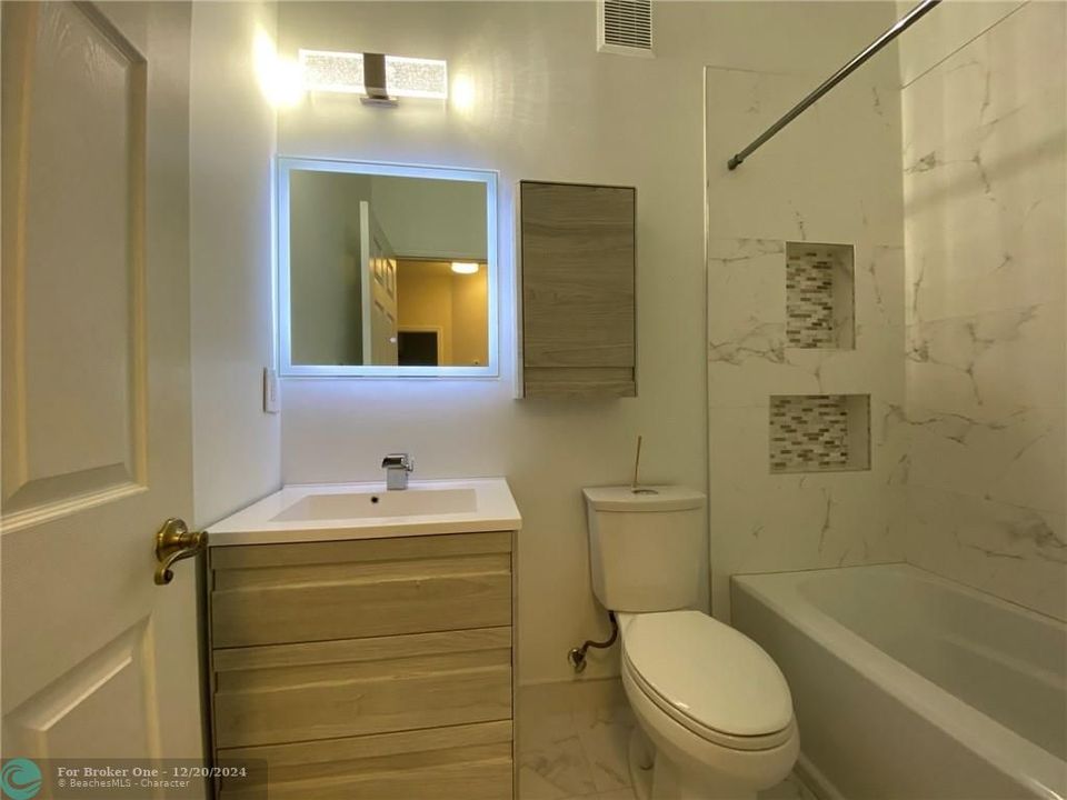 For Rent: $3,000 (3 beds, 2 baths, 1417 Square Feet)