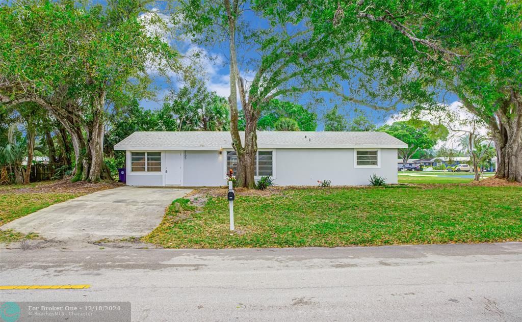 For Sale: $389,000 (3 beds, 2 baths, 1512 Square Feet)