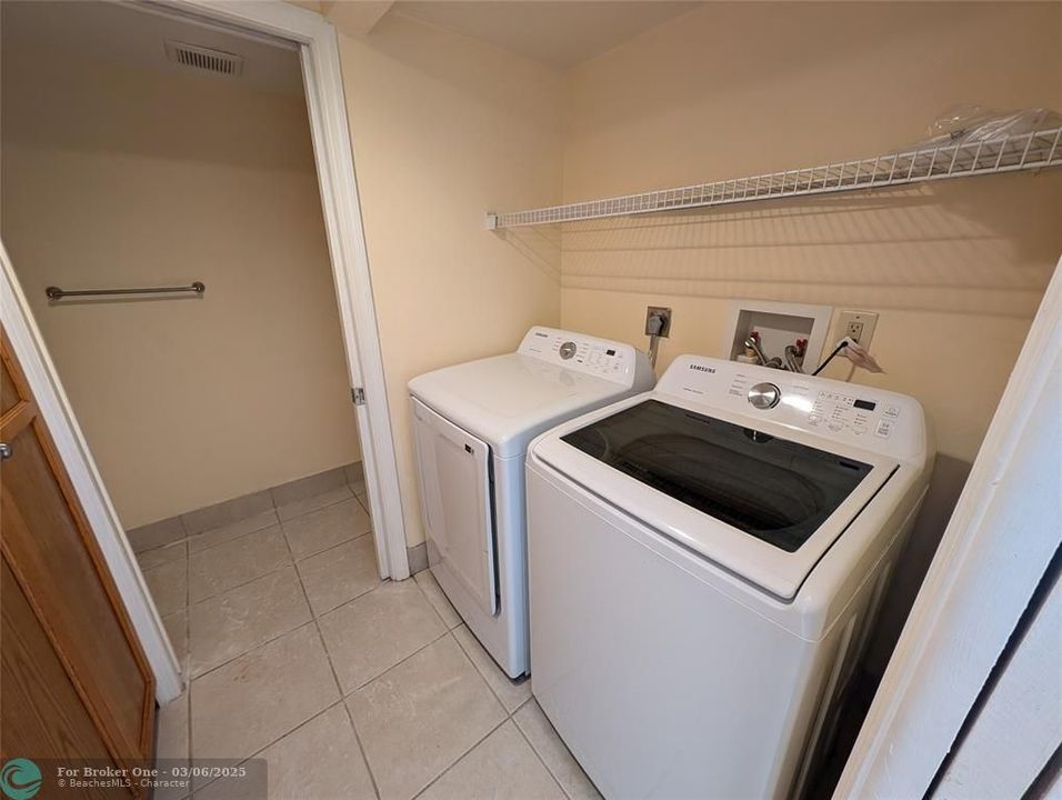 For Rent: $2,250 (2 beds, 1 baths, 1328 Square Feet)