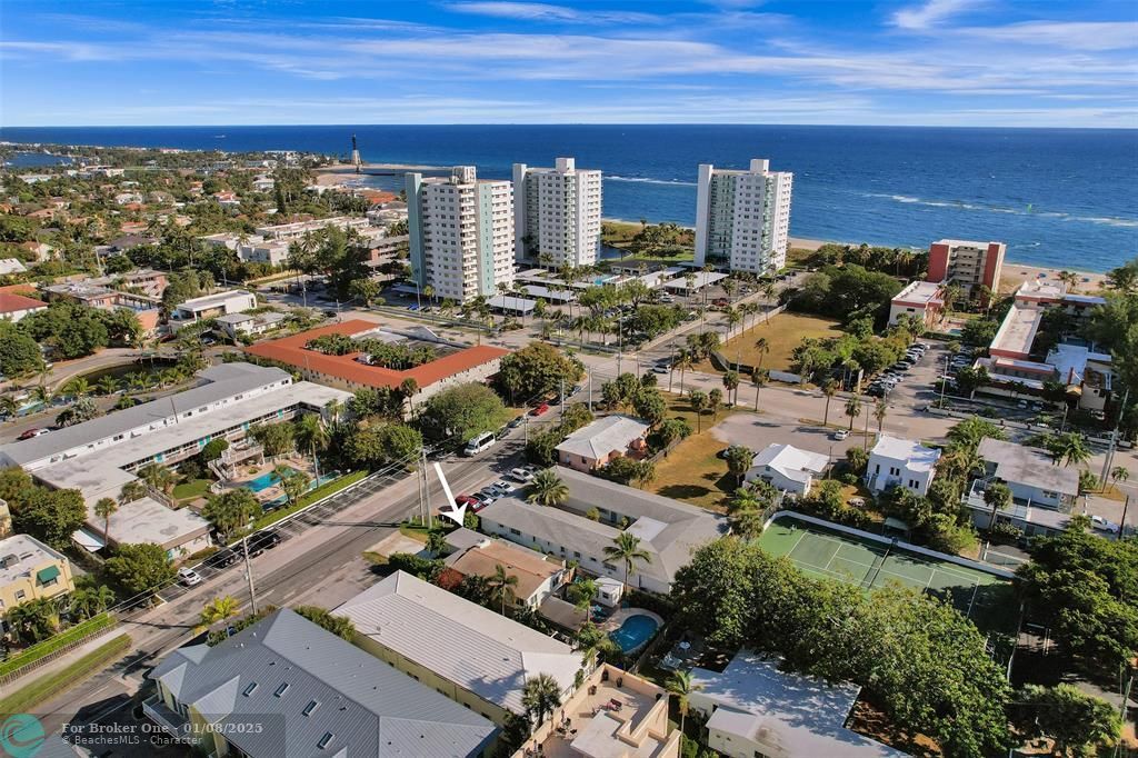 For Sale: $1,150,000 (3 beds, 2 baths, 1457 Square Feet)