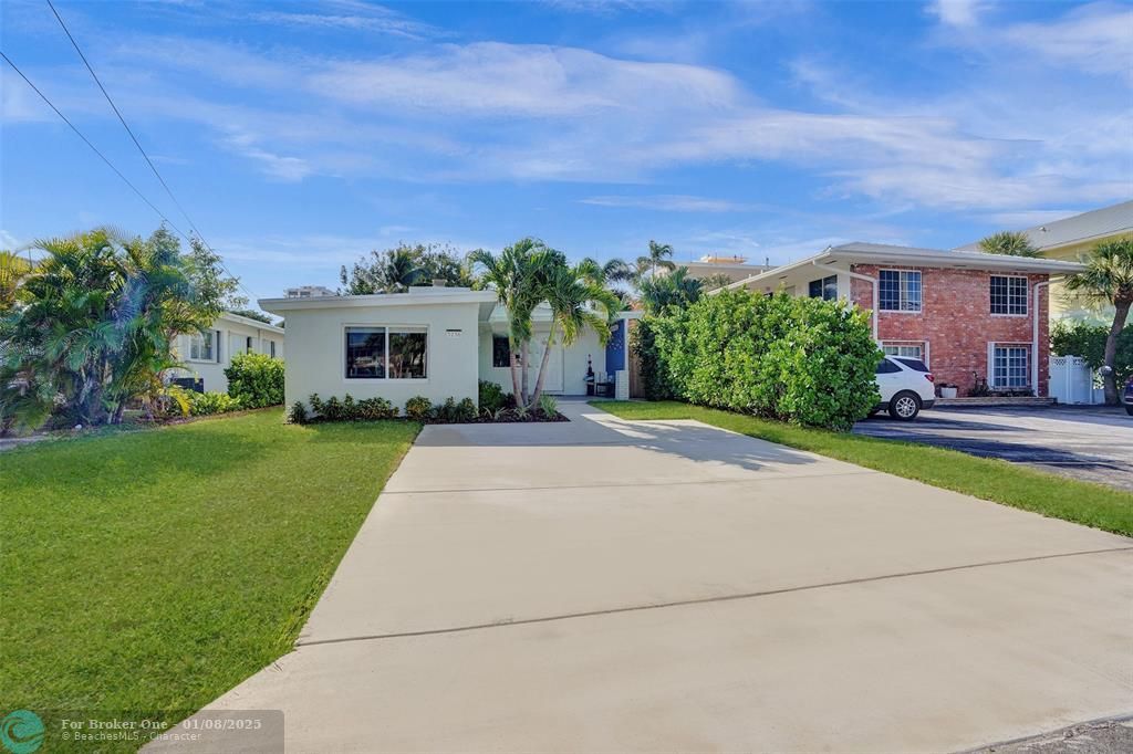 For Sale: $1,150,000 (3 beds, 2 baths, 1457 Square Feet)