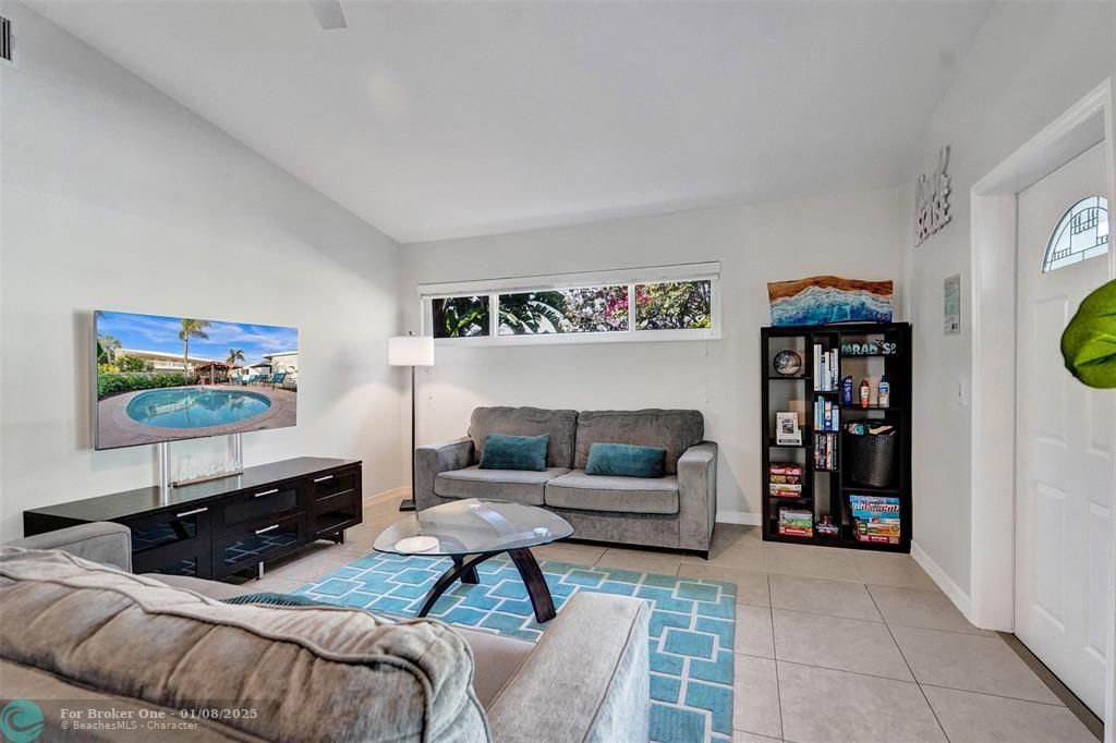 For Sale: $1,150,000 (3 beds, 2 baths, 1457 Square Feet)