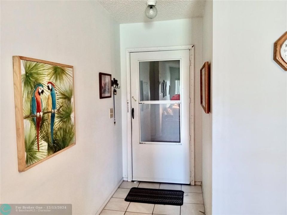 For Sale: $134,900 (2 beds, 1 baths, 815 Square Feet)