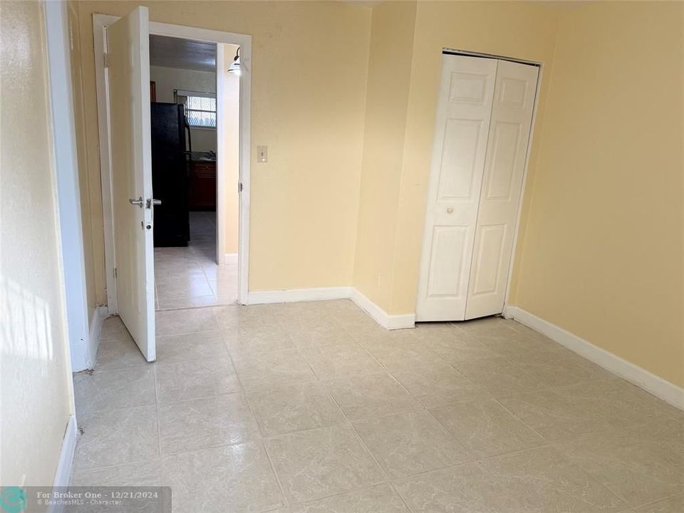 For Sale: $2,295 (3 beds, 2 baths, 2198 Square Feet)