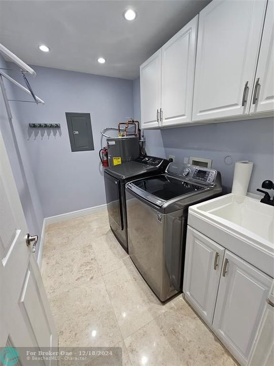 For Rent: $3,400 (2 beds, 2 baths, 1415 Square Feet)