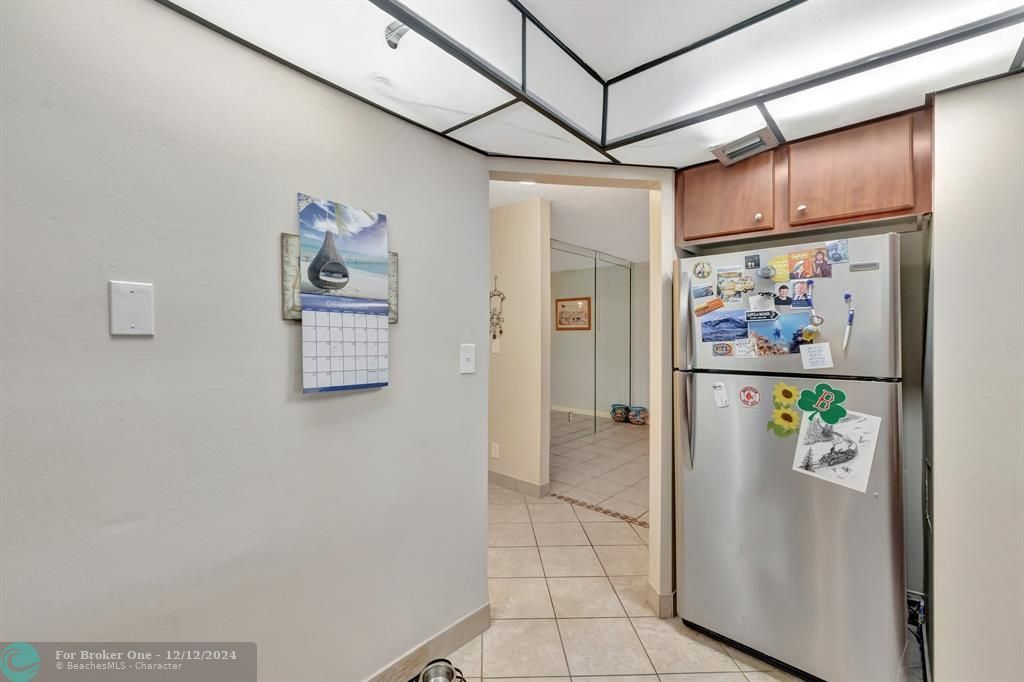 For Sale: $345,000 (2 beds, 2 baths, 1145 Square Feet)