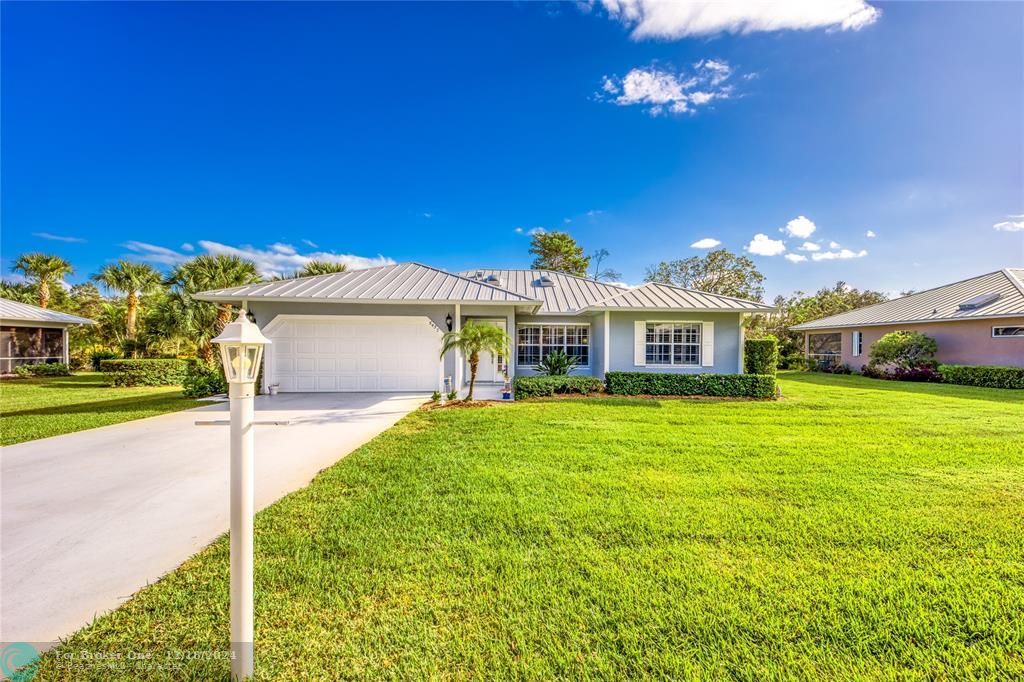 For Sale: $599,000 (3 beds, 2 baths, 1745 Square Feet)